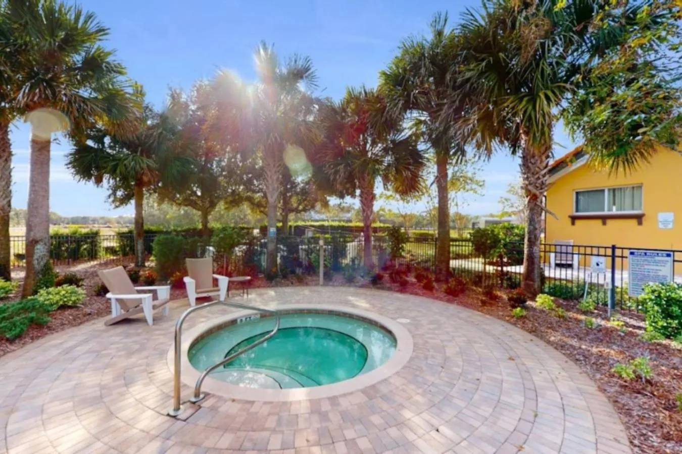 Huge Deck Area, Private Conservation Views, 5 Beds Davenport 0*,