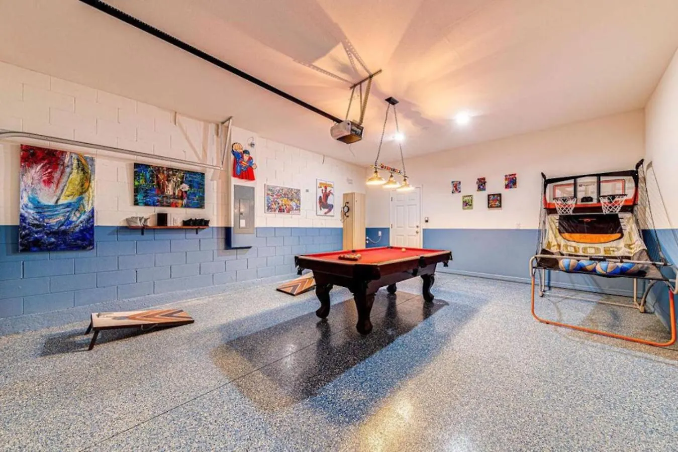 Huge Deck Area, Private Conservation Views, 5 Beds Davenport Holiday home