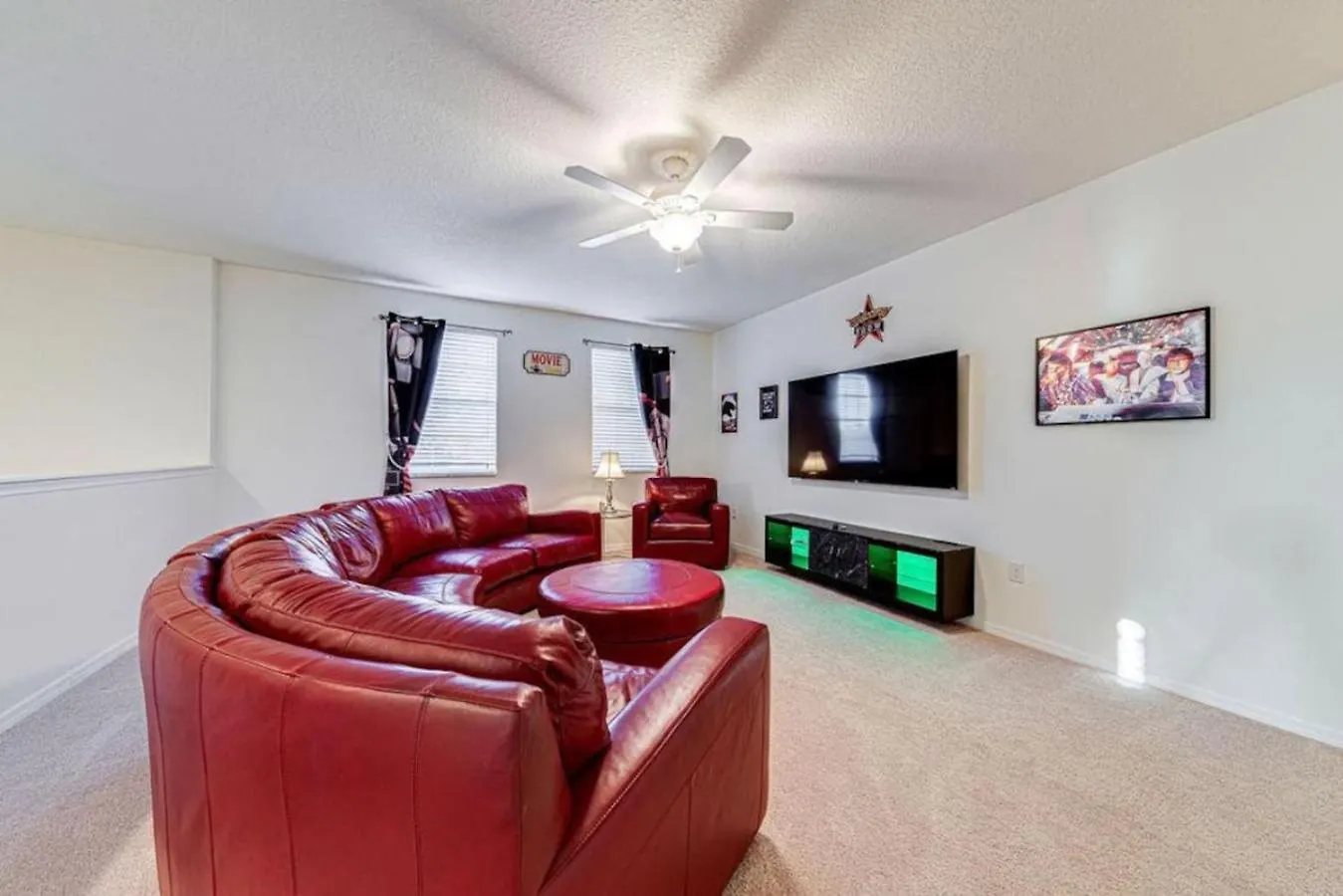 Huge Deck Area, Private Conservation Views, 5 Beds Davenport 0*,  United States