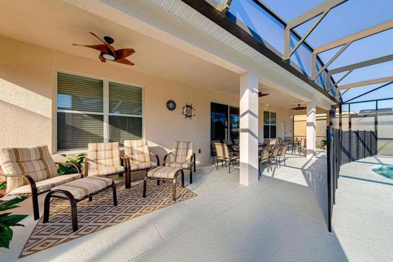 Holiday home Huge Deck Area, Private Conservation Views, 5 Beds Davenport