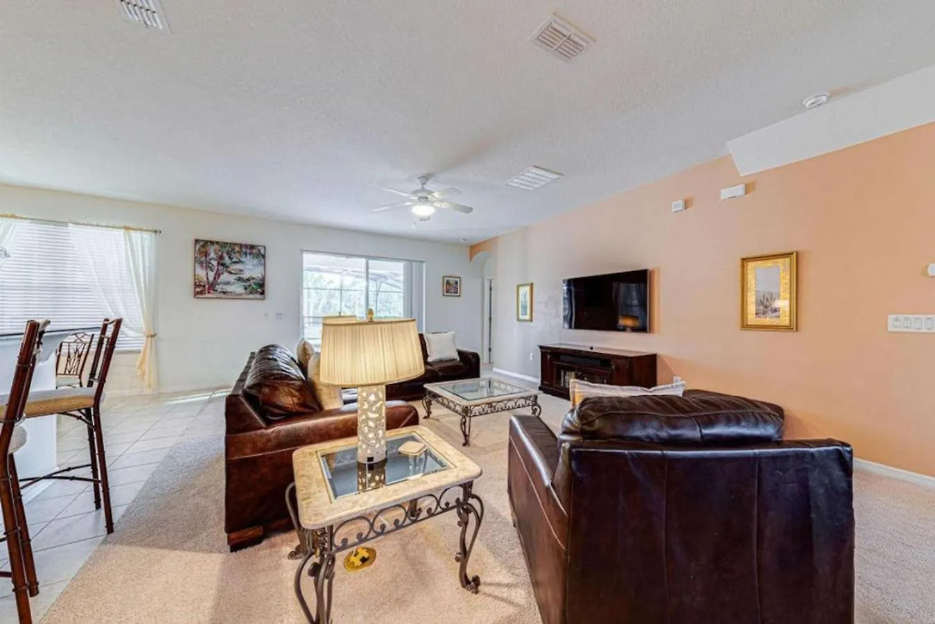 Huge Deck Area, Private Conservation Views, 5 Beds Davenport