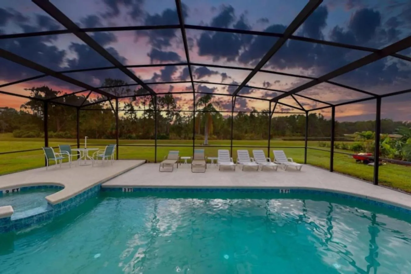 Huge Deck Area, Private Conservation Views, 5 Beds Davenport